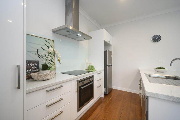 Photo of property in 9 Milverton Avenue, Hokowhitu, Palmerston North, 4410