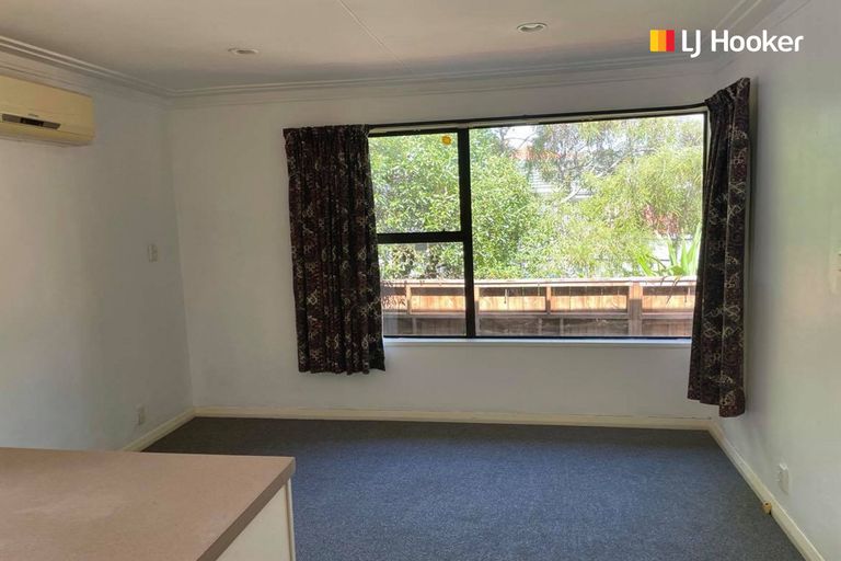 Photo of property in 31 Kaikorai Valley Road, Kaikorai, Dunedin, 9010