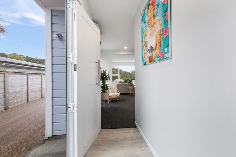 Photo of property in 5 Cabin Lane, Whitby, Porirua, 5024