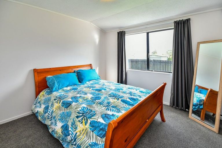 Photo of property in 2/83 Dominion Road, Papakura, 2110