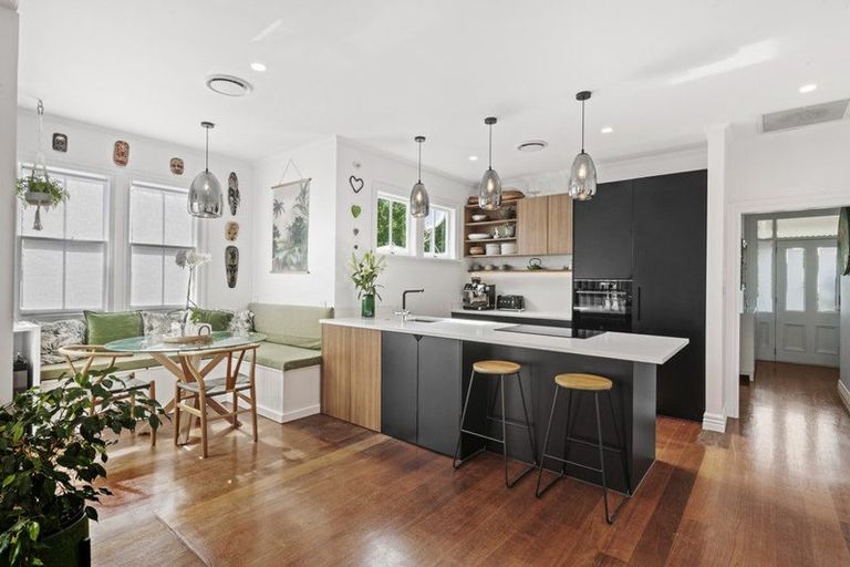 Photo of property in 2/6 Georgia Terrace, Albany, Auckland, 0632