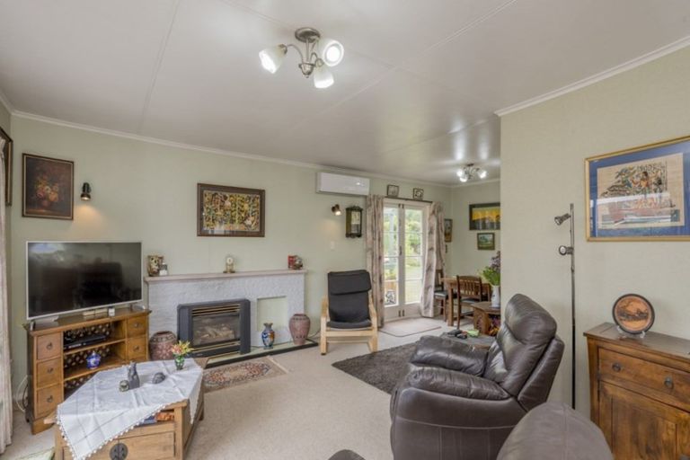 Photo of property in 153a Queen Street West, Levin, 5510