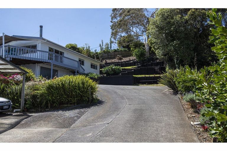 Photo of property in 33 Raumati Crescent, Onerahi, Whangarei, 0110