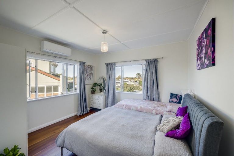 Photo of property in 28 Havelock Road, Hospital Hill, Napier, 4110