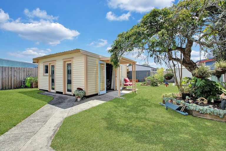Photo of property in 6 Cureton Street, Morrinsville, 3300