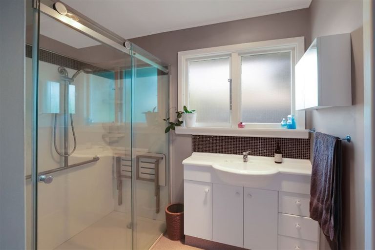 Photo of property in 23 Damien Place, Bromley, Christchurch, 8062