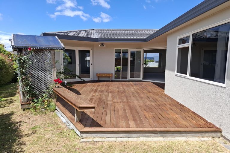 Photo of property in 16 Whetu Place, Nukuhau, Taupo, 3330