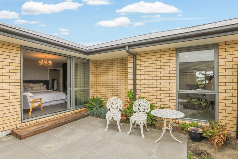 Photo of property in 72 Muirhill Street, Halswell, Christchurch, 8025