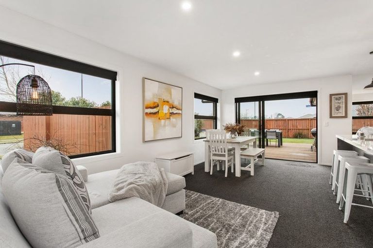 Photo of property in 19 Whincops Road, Halswell, Christchurch, 8025