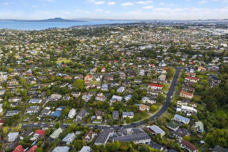 Photo of property in 74e Langana Avenue, Browns Bay, Auckland, 0630