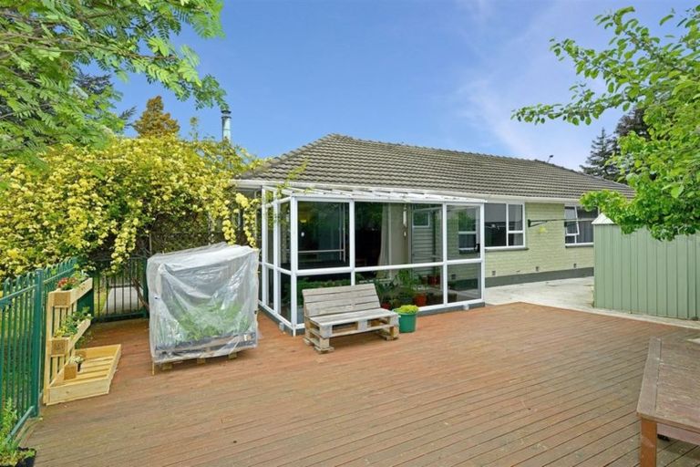 Photo of property in 116 Kendal Avenue, Burnside, Christchurch, 8053
