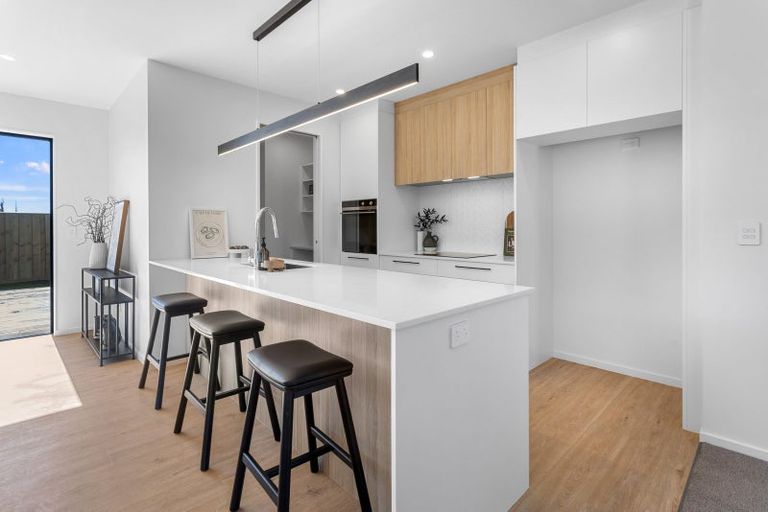 Photo of property in 10 Longfields Road, Brightwater, 7022