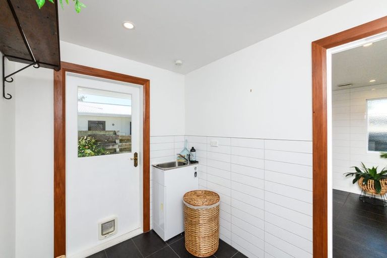 Photo of property in 17 Millar Street, Terrace End, Palmerston North, 4410
