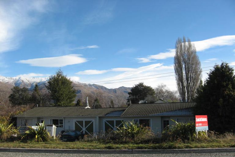Photo of property in 5a Stratford Terrace, Wanaka, 9305