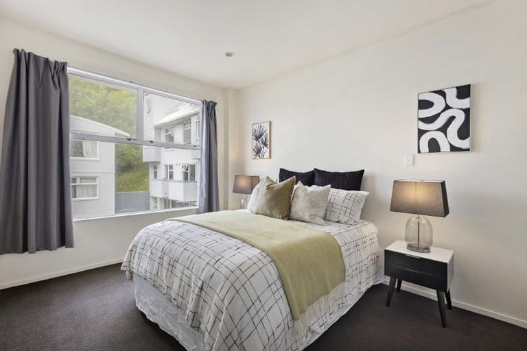 Photo of property in Fernhill Flats, 9/324 The Terrace, Te Aro, Wellington, 6011