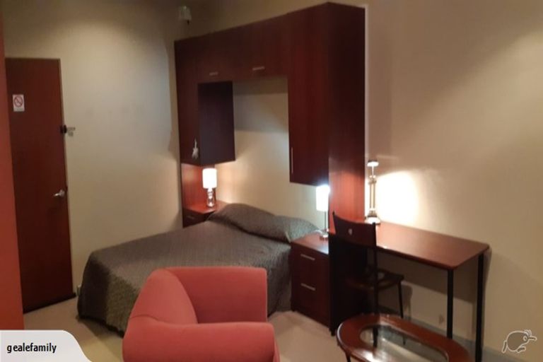 Photo of property in Atrium Towers, 1g/154 The Terrace, Wellington Central, Wellington, 6011