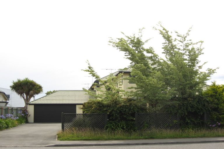 Photo of property in 533b Barbadoes Street, Edgeware, Christchurch, 8013