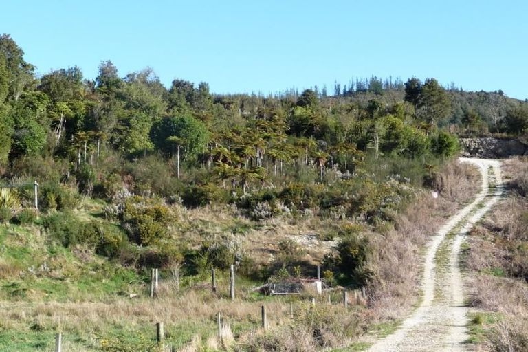 Photo of property in 32 Charming Creek Road, Seddonville, Westport, 7891