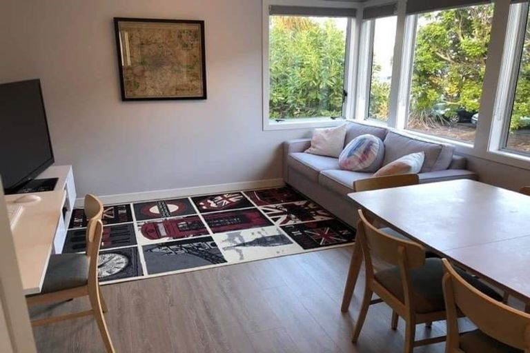 Photo of property in 1/2a Spring Street, Devonport, Auckland, 0624