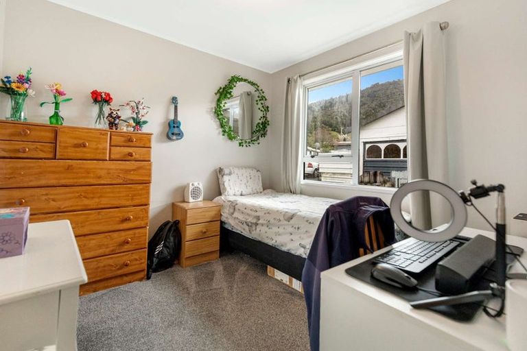 Photo of property in 9 Garrick Place, Pukehangi, Rotorua, 3015