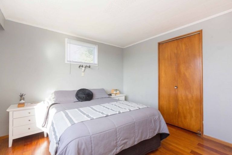 Photo of property in 10 Elm Grove, Westown, New Plymouth, 4310