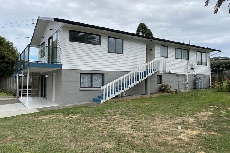 Photo of property in 103 Hutchinsons Road, Bucklands Beach, Auckland, 2014