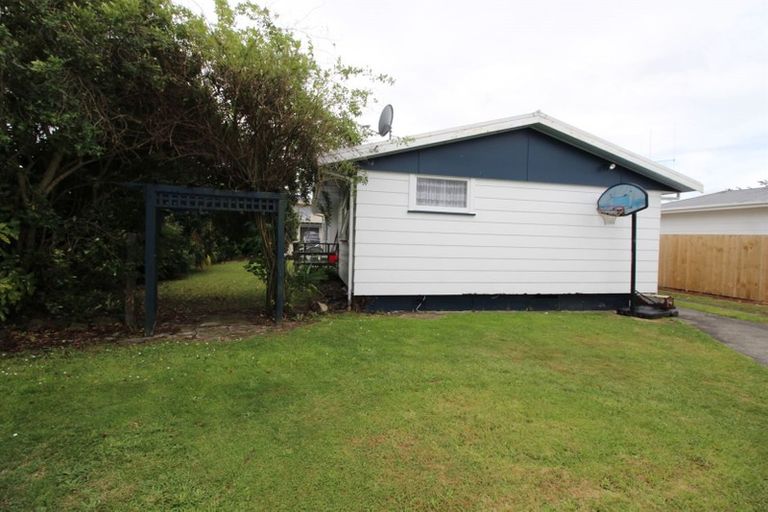 Photo of property in 9 Pukeko Place, Tokoroa, 3420