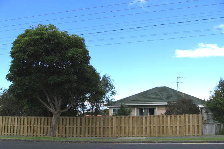 Photo of property in 2/59 Deep Creek Road, Waiake, Auckland, 0630