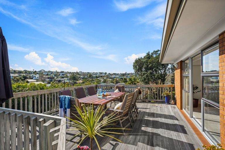 Photo of property in 54 Saddleback Rise, Murrays Bay, Auckland, 0630