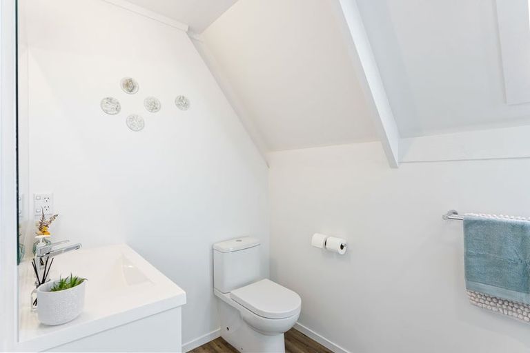 Photo of property in 29 Eruini Street, Waikanae Beach, Waikanae, 5036