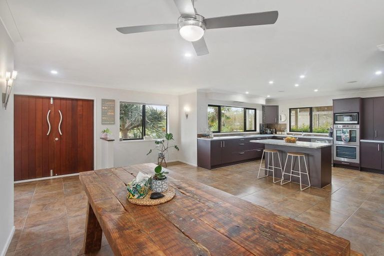 Photo of property in 5 Goble Road, Clarks Beach, Pukekohe, 2679