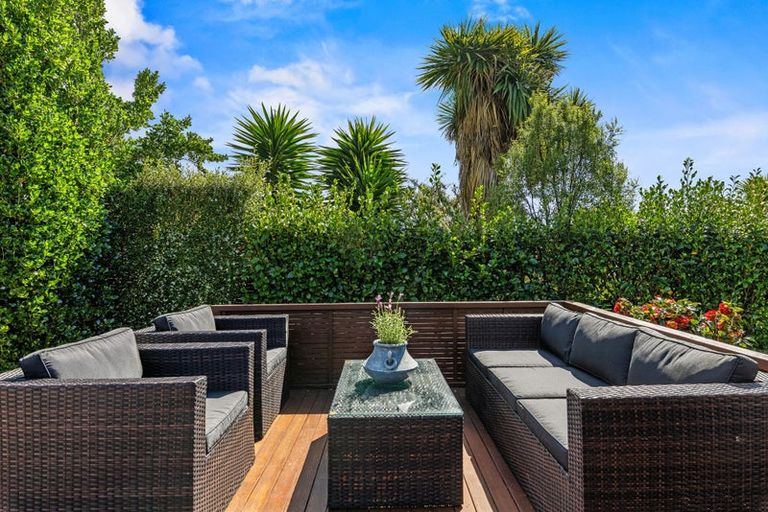 Photo of property in 77 Port Hills Road, Heathcote Valley, Christchurch, 8022