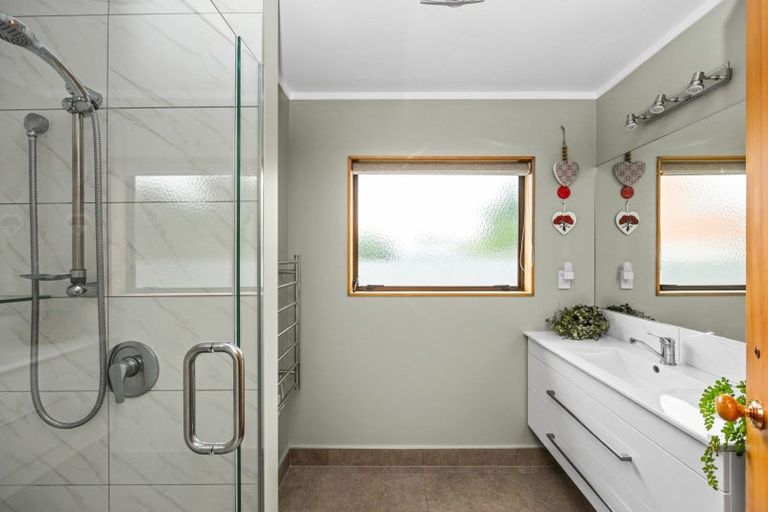 Photo of property in 53d Church Road, Taradale, Napier, 4112