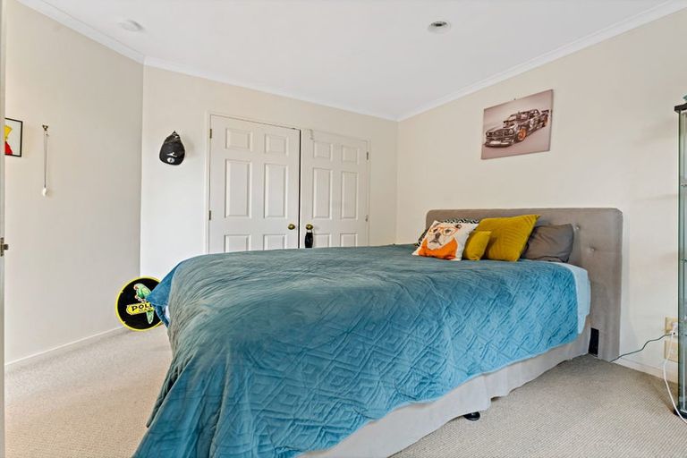 Photo of property in 25 Bronte Place, Somerville, Auckland, 2014