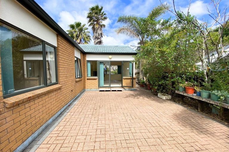 Photo of property in 27 Kona Crescent, Henderson, Auckland, 0610