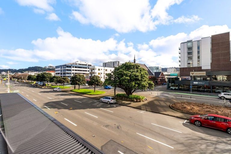 Photo of property in Alpha Apartments, 204/4 Elizabeth Street, Mount Victoria, Wellington, 6011