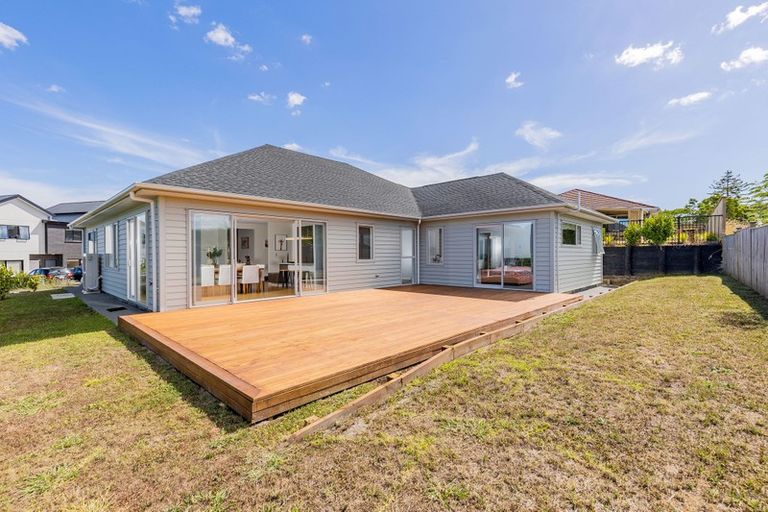 Photo of property in 26 Dida Park Drive, Kumeu, 0810