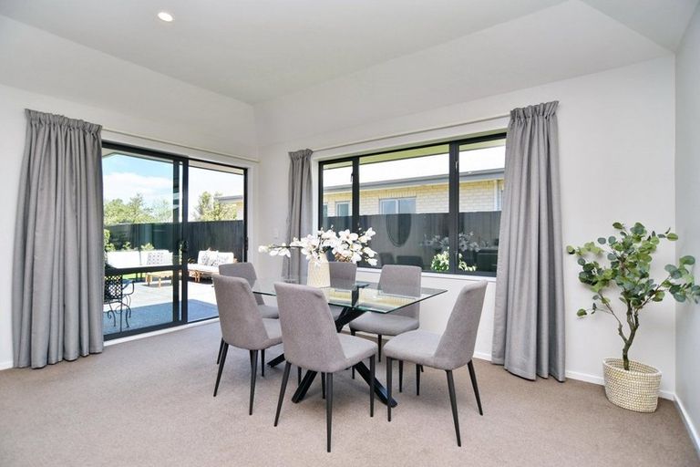 Photo of property in 11 Taiwhenua Street, Rangiora, 7400