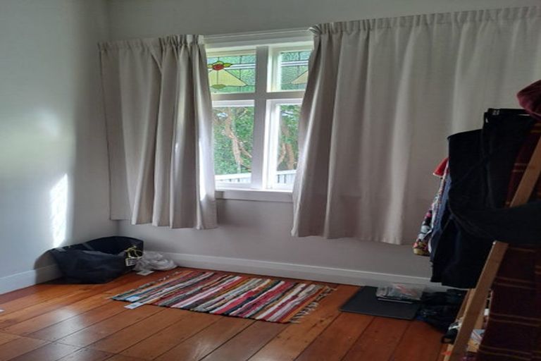 Photo of property in 27 Maida Vale Road, Roseneath, Wellington, 6011