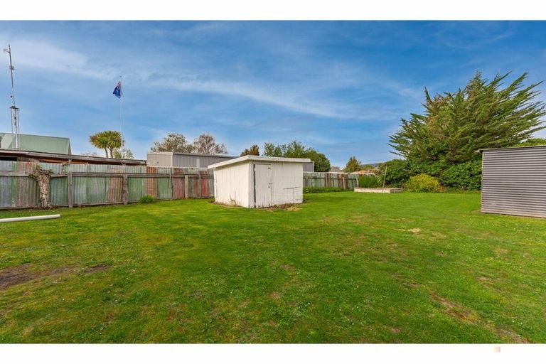 Photo of property in 25 Coronation Street, Waimate, 7924