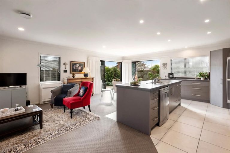 Photo of property in 21 Hayward Rise, Owhata, Rotorua, 3010