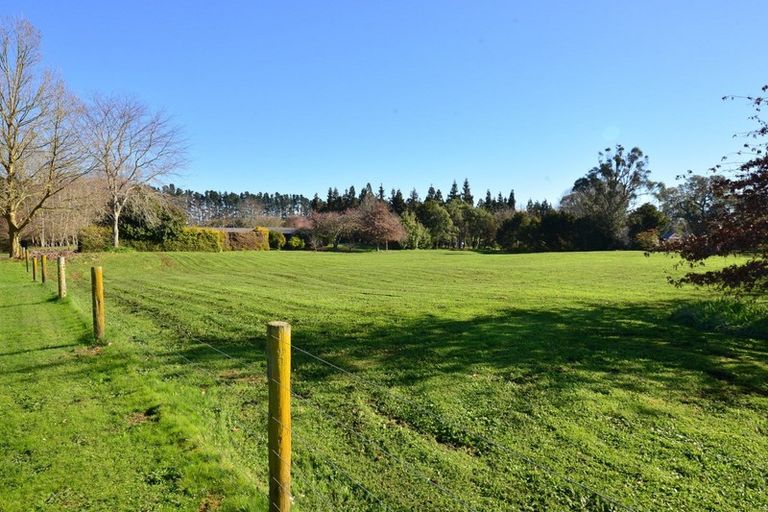 Photo of property in 2121e River Road, Horsham Downs, Hamilton, 3281