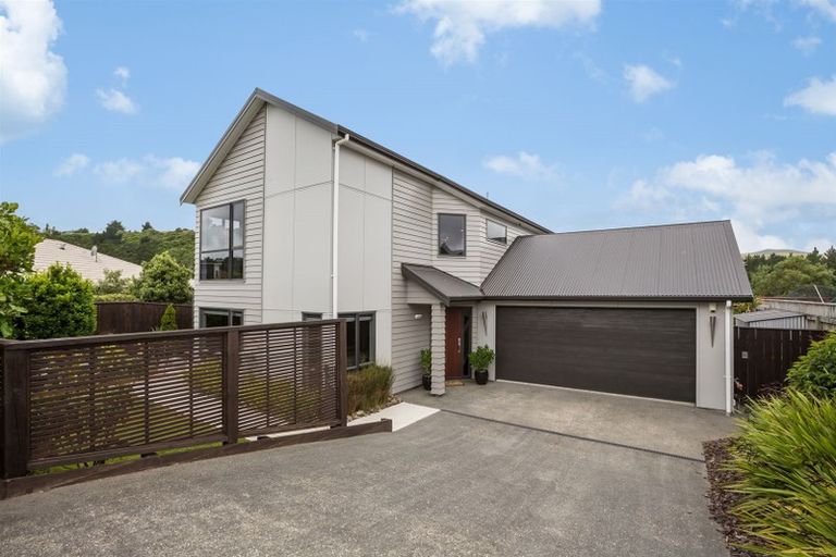 Photo of property in 59 Te Puia Drive, Aotea, Porirua, 5024