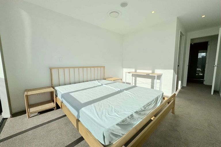 Photo of property in 305/1 Buscomb Avenue, Henderson, Auckland, 0610