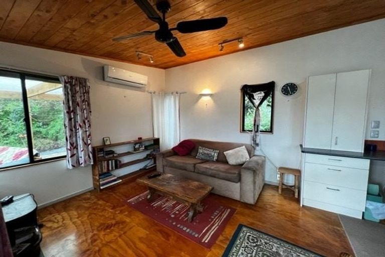 Photo of property in 11 The Grove, Riverside, Whangarei, 0112