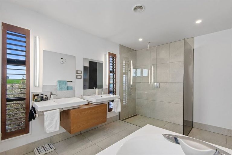 Photo of property in 152 Penruddock Rise, Westmorland, Christchurch, 8025