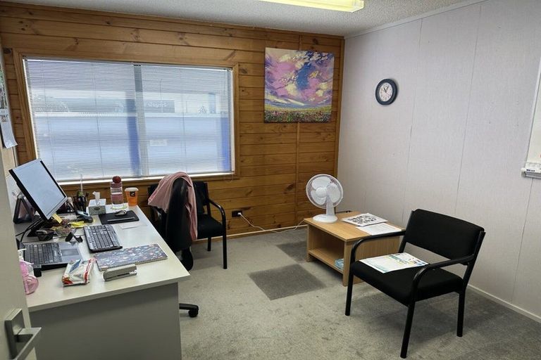 Photo of property in 337 Devon Street West, New Plymouth, 4310