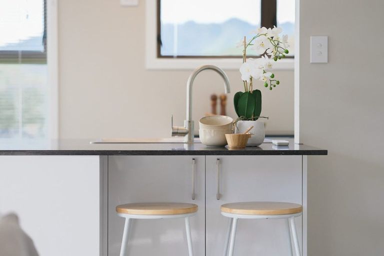 Photo of property in 26 Reeves Street, Waikanae Beach, Waikanae, 5036