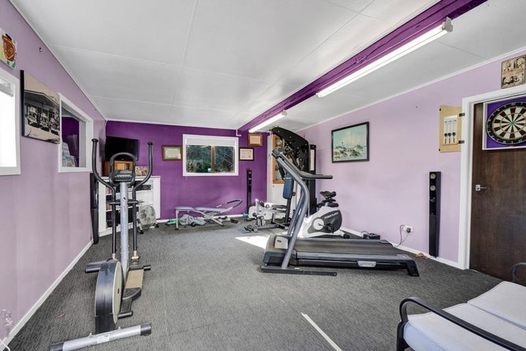 Photo of property in 23 Clifton Drive, Waitara, 4320