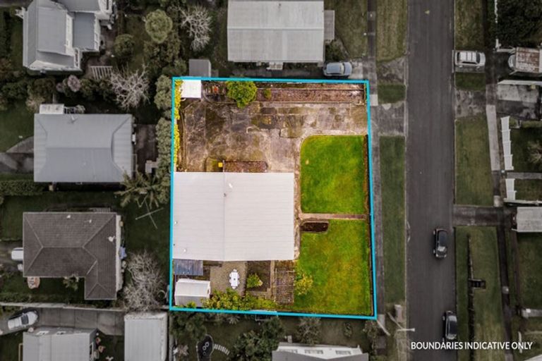 Photo of property in 31 Karaka Street, Helensville, 0800